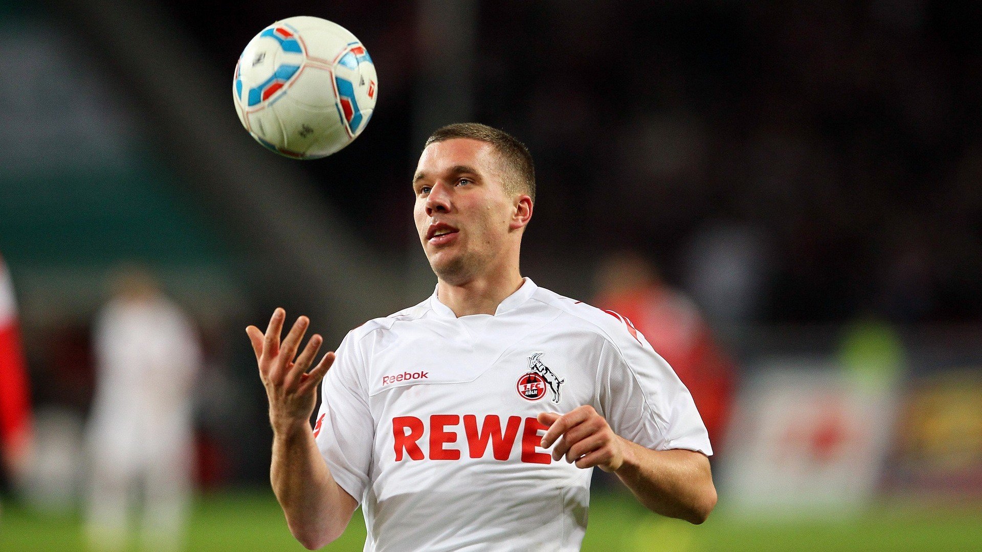 西甲夜战,比分1-0,门神多次神扑,比赛中控球率达60%,射门7次,西甲 比赛